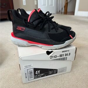 Under Armour Kids' Curry 7 Basketball Sneakers